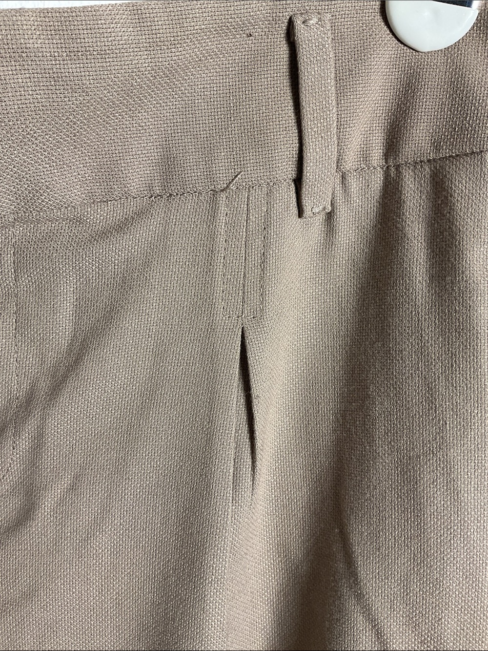 Banana Republic Stretch Pleated Trousers Cuffed Hem, Size 4, Taupe/Tan - Picture 4 of 11